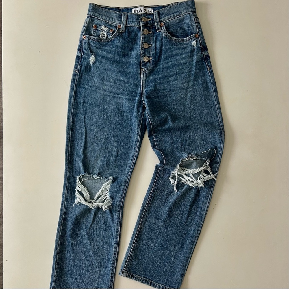 DAZE Denim High-Waisted Button Fly Distressed Jeans Fall/Winter Size 25